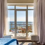 Seaside Barkar アパート オデッサ