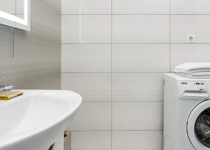 Seaside Barkar * Odessza